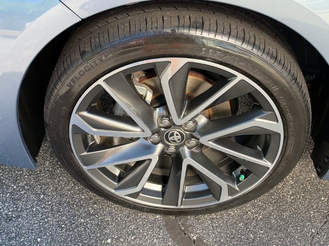 Used 2022 Toyota Corolla SE w/ SE Premium Package FWD image 10
