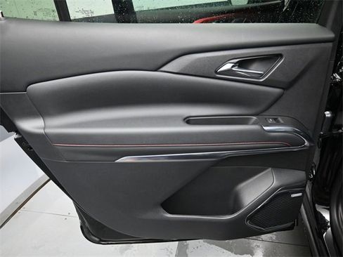 Used 2024 Chevrolet Traverse RS w/ LPO, Floor Liner Package image 31