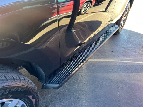 Used 2024 Ford Expedition Limited image 16