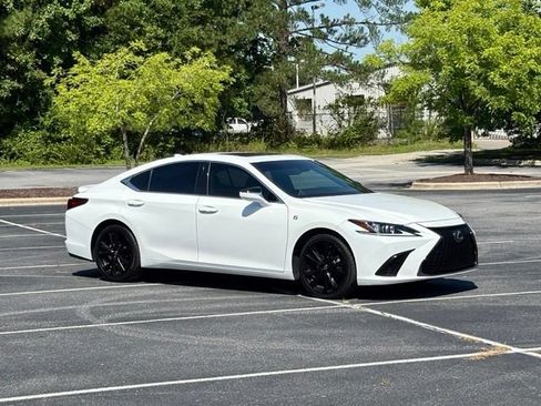 Used 2022 Lexus ES 350 F Sport w/ Accessory Package FWD image 10