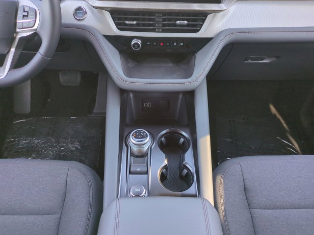 New 2026 Ford Explorer Active RWD image 20