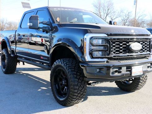 New 2026 Ford F250 Lariat w/ Black Appearance Package image 4