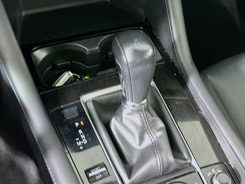 Used 2024 MAZDA MAZDA3 s FWD image 25