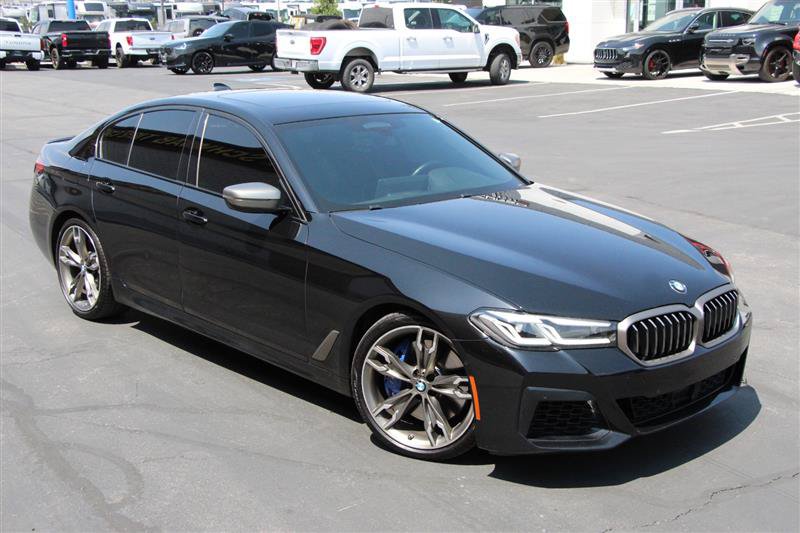 Used 2023 BMW M550i xDrive AWD/4WD image 2