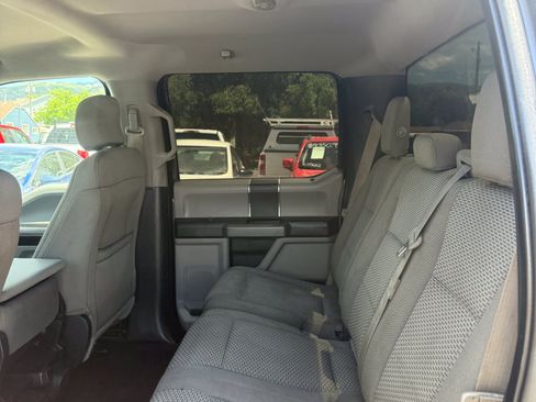 Used 2015 Ford F150 XLT AWD/4WD image 11
