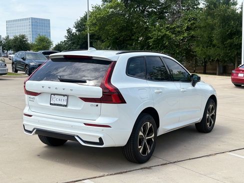 New 2026 Volvo XC60 B5 Core w/ Climate Package AWD/4WD image 4