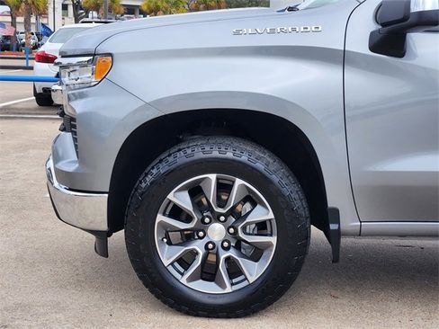 Used 2024 Chevrolet Silverado 1500 LT image 8