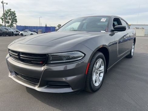 Used 2023 Dodge Charger SXT image 3