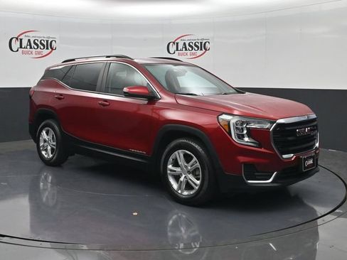 Used 2023 GMC Terrain SLE w/ Driver Convenience Package image 5