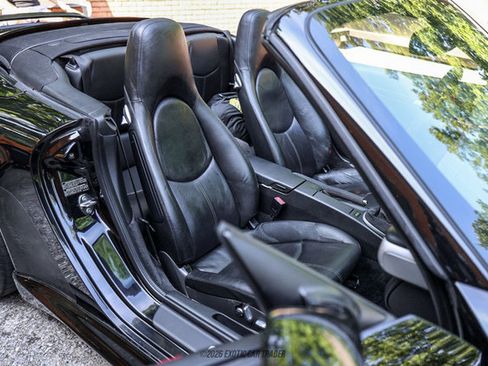 Used 2006 Porsche 911 Carrera S RWD image 39