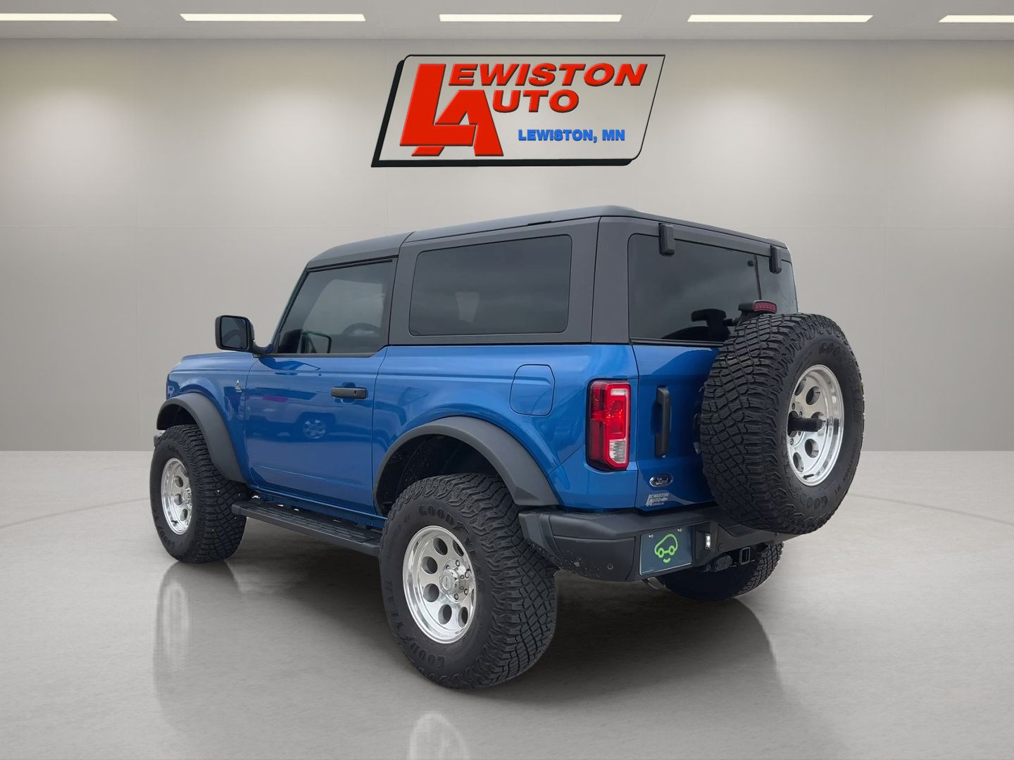 Used 2022 Ford Bronco Black Diamond w/ Sasquatch Package AWD/4WD image 3