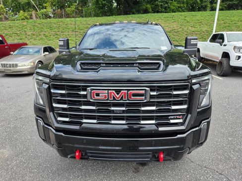 Used 2024 GMC Sierra 2500 AT4 w/ AT4 Premium Plus Package AWD/4WD image 2