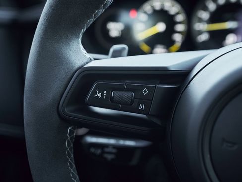 Used 2023 Porsche 911 GT3 image 44