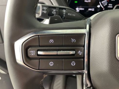 Certified 2026 GMC Yukon Denali w/ Denali Reserve Package AWD/4WD image 12