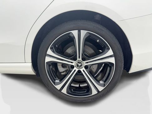Used 2024 Mercedes-Benz C 300 Sedan image 13