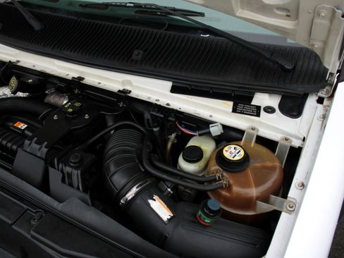 Used 2006 Ford E-350 and Econoline 350 Super Duty image 15