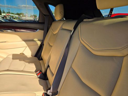 Used 2017 Cadillac XT5 Luxury image 56