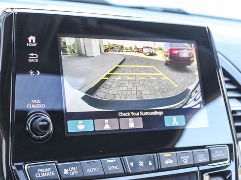 Used 2024 Honda Odyssey Touring image 27