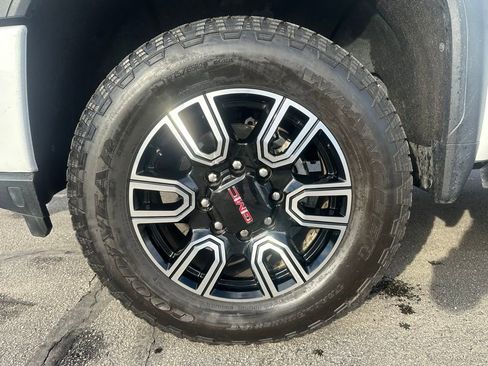 Used 2022 GMC Sierra 2500 AT4 w/ AT4 Preferred Package image 22
