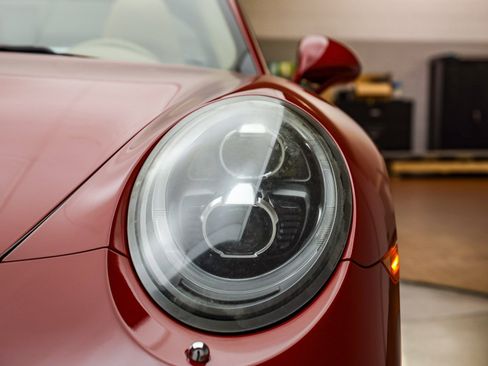 Used 2017 Porsche 911 Targa 4S image 11