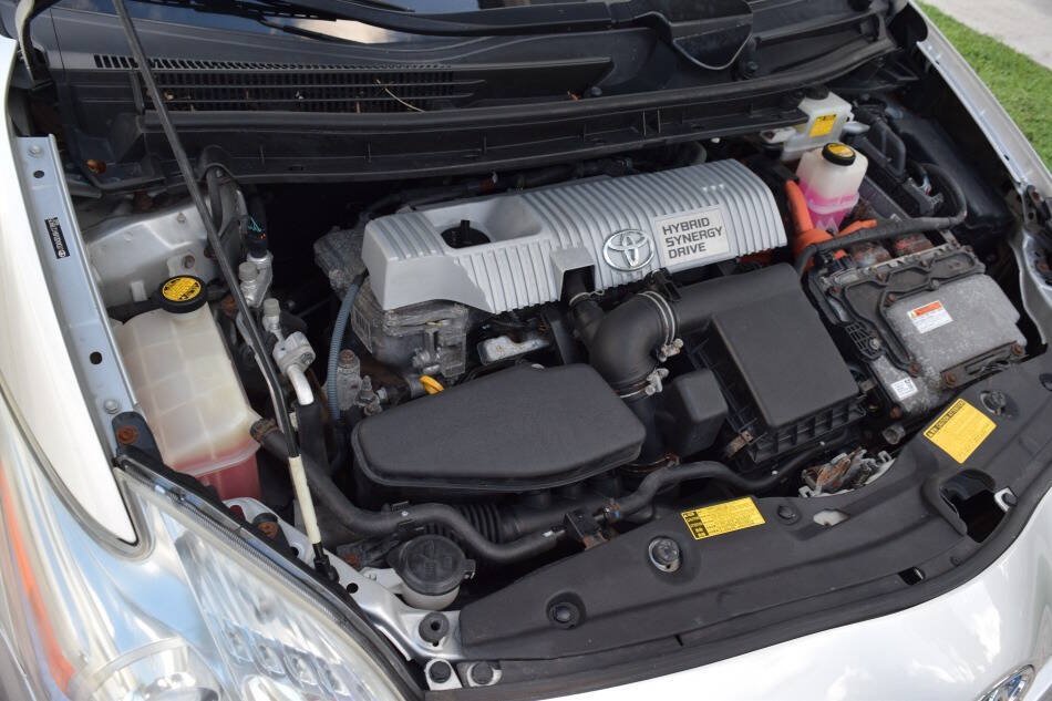 Used 2010 Toyota Prius Two w/ Preferred Accessory Pkg FWD image 89