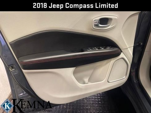 Used 2018 Jeep Compass Limited w/ Navigation Group image 12