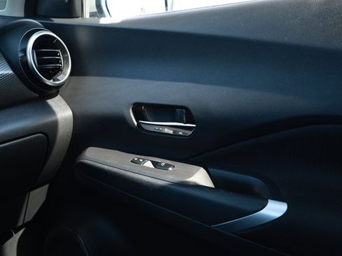 Used 2023 Nissan Kicks SV w/ Exterior Package FWD image 23