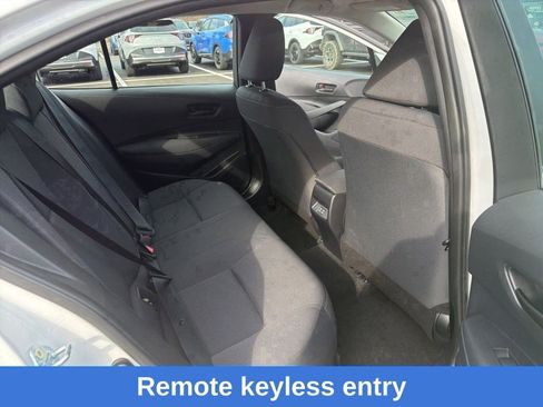 Used 2025 Toyota Corolla LE image 26