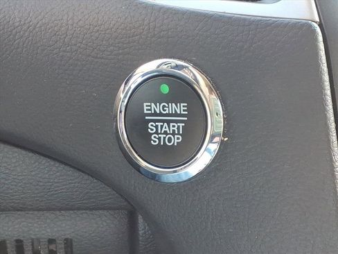 Used 2022 Ford Edge SEL image 26