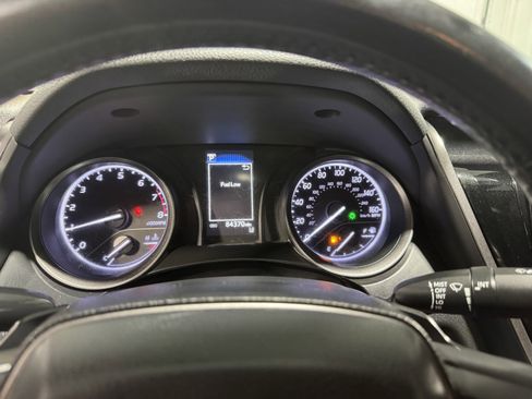 Used 2022 Toyota Camry SE image 24