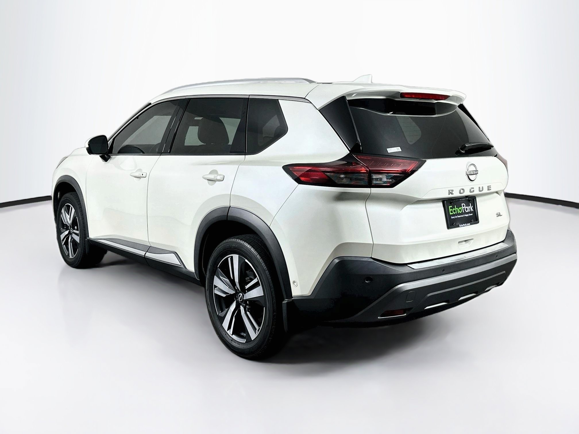Used 2023 Nissan Rogue SL w/ SL Premium Package FWD image 5