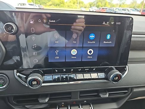 New 2025 Chevrolet Colorado Trail Boss w/ Midnight Edition AWD/4WD image 17