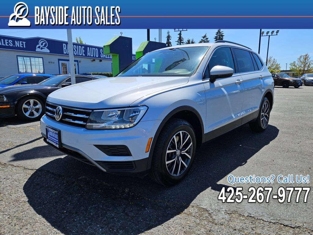 Used 2018 Volkswagen Tiguan SE w/ Panoramic Sunroof Package AWD/4WD image 1