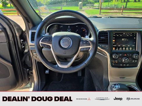 Used 2015 Jeep Grand Cherokee Limited w/ Luxury Group II AWD/4WD image 14
