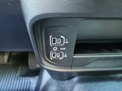 New 2026 RAM 5500 4x4 Crew Cab image 8