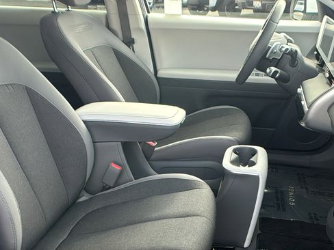 Used 2024 Hyundai Ioniq 5 SEL RWD image 14