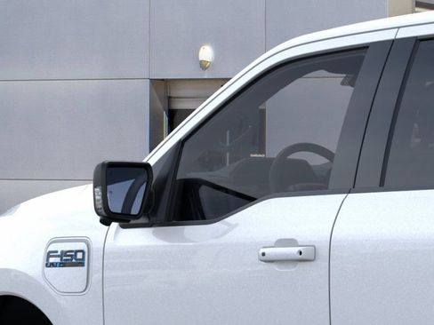 New 2025 Ford F150 Lightning Flash AWD/4WD image 20