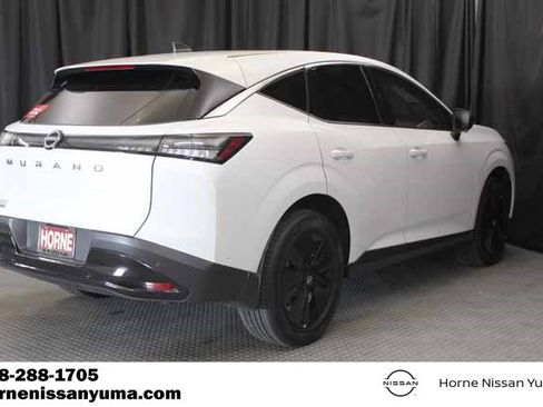 Certified 2025 Nissan Murano SV image 14