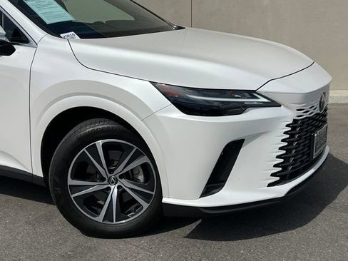 Used 2025 Lexus RX 350 Premium w/ Accessory Package FWD image 2
