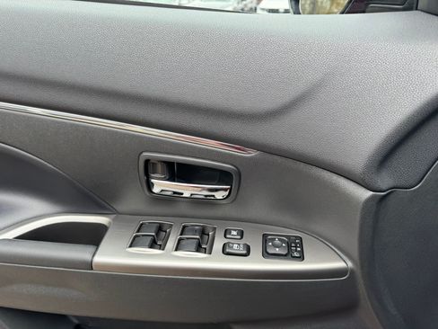 Used 2024 Mitsubishi Outlander Sport SE AWD/4WD image 22