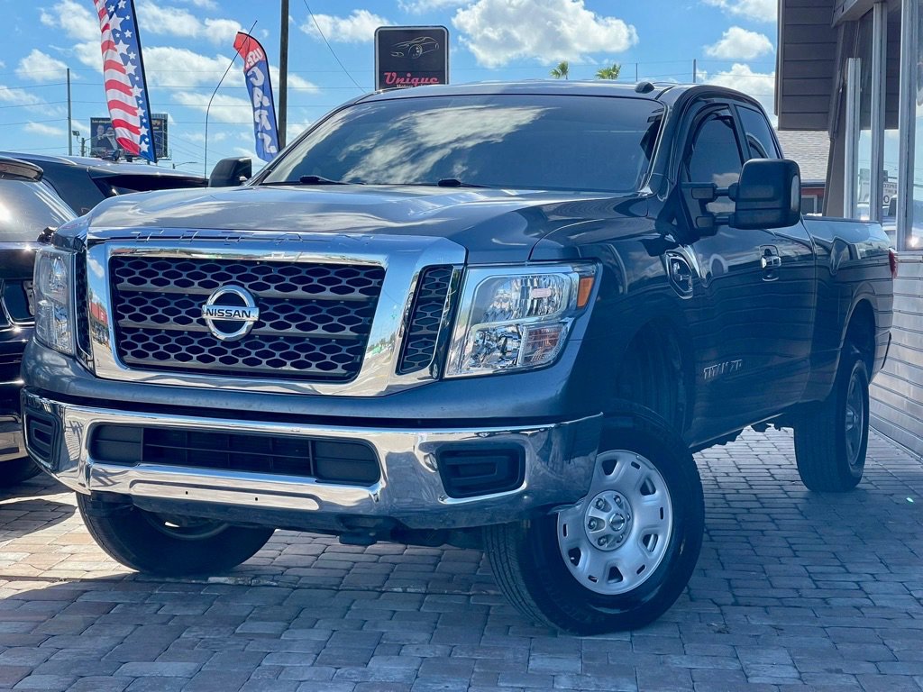 Used 2017 Nissan Titan SV AWD/4WD image 26