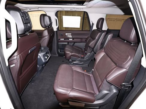 New 2026 Ford Expedition Max Platinum w/ Platinum Ultimate Package AWD/4WD image 14