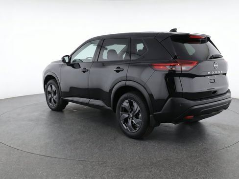 Used 2025 Nissan Rogue SV FWD image 6
