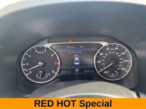 Used 2024 Nissan Altima 2.5 SV image 15