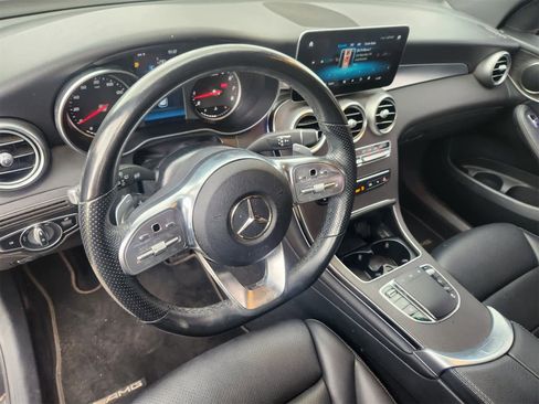 Used 2022 Mercedes-Benz GLC 300 4MATIC w/ AMG Line image 2