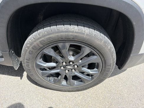 Used 2020 Chevrolet Traverse RS w/ LPO, Floor Liner Package AWD/4WD image 12