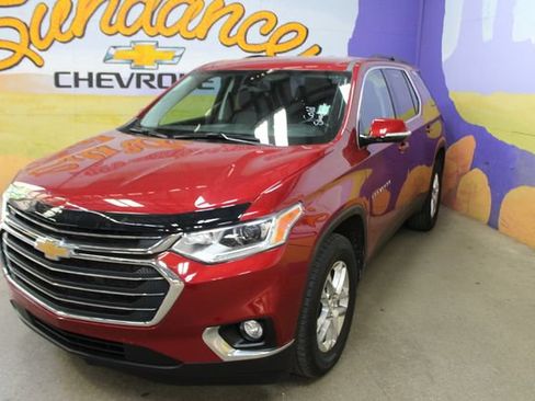 Used 2020 Chevrolet Traverse LT FWD image 4