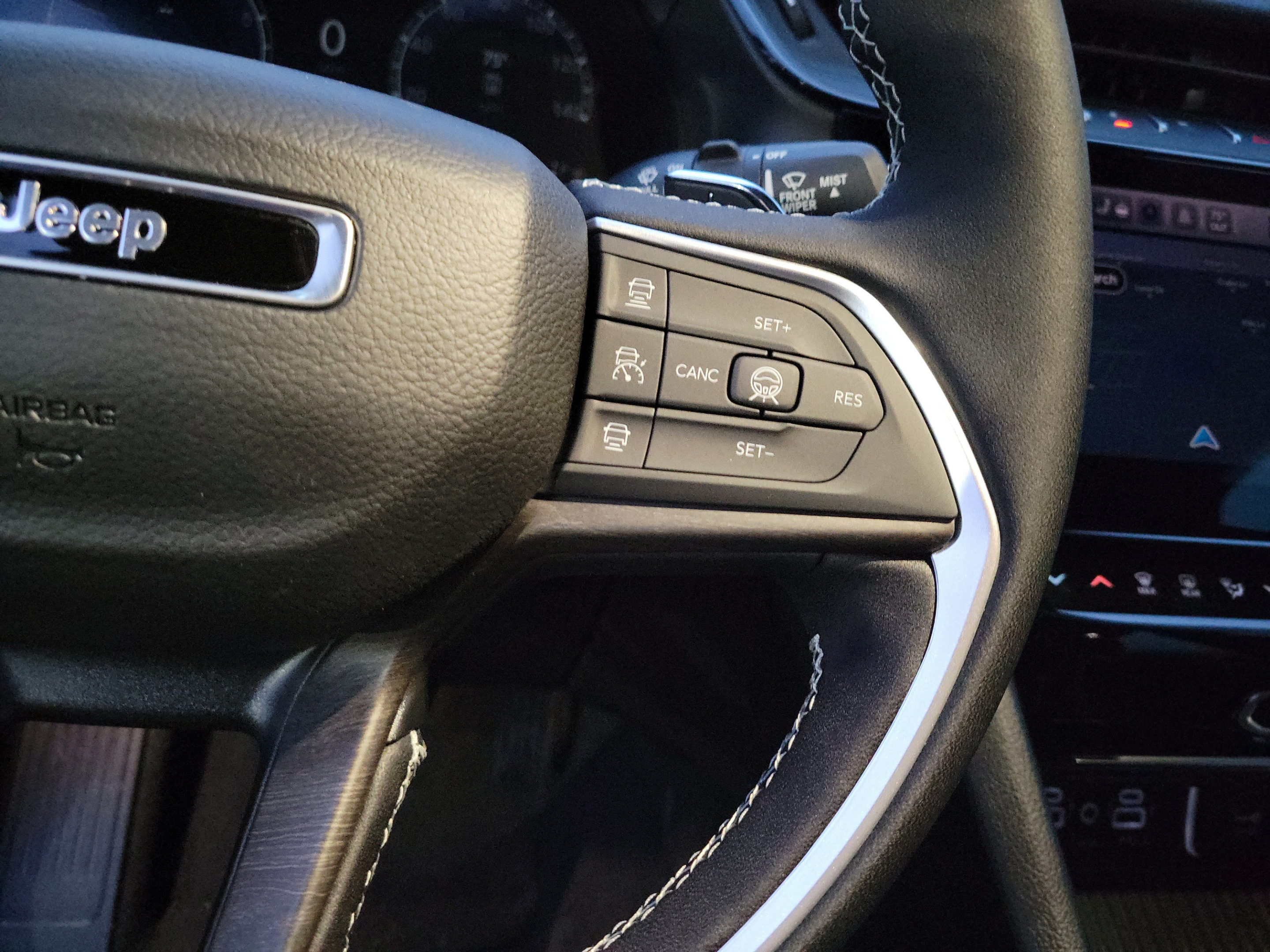 New 2027 Jeep Grand Cherokee Altitude RWD image 23