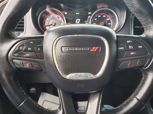 Used 2017 Dodge Charger SE w/ Popular Equipment Group image 19