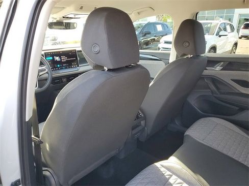 Certified 2025 Volkswagen Tiguan S image 8